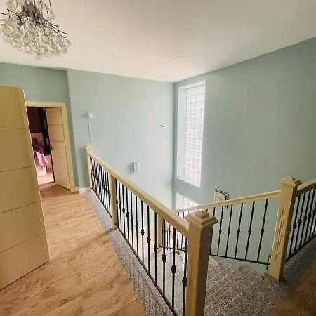 With 4 Bedrooms And 4 Bathrooms